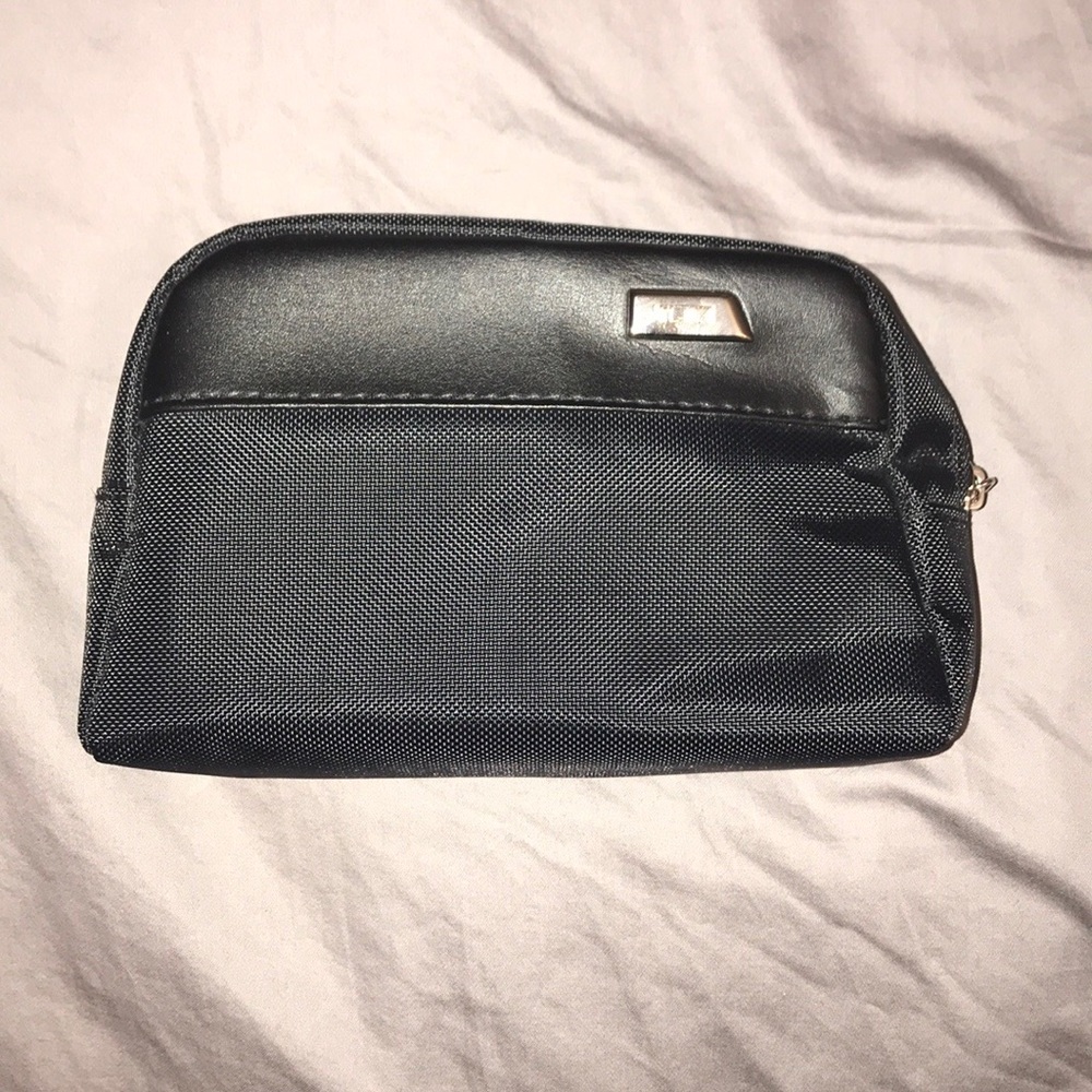 💜OFFERS💜 - TUMI Travel Bag!